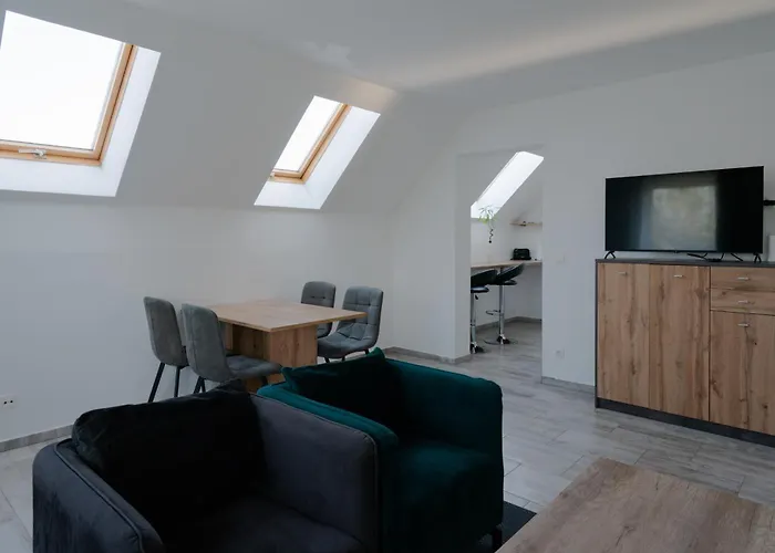 Apartment Domus Optima - Cozy Retreat In *